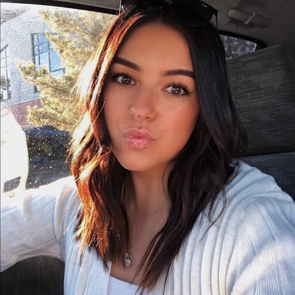 Meet your Posher, Kaila